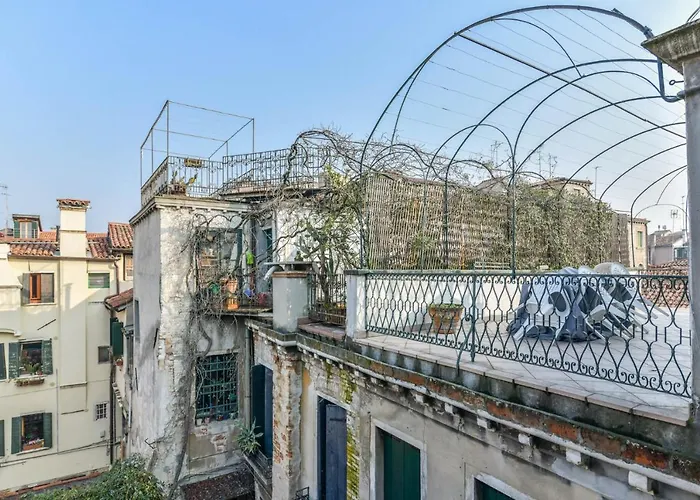 Mascareta, Central Apartment